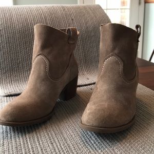 💖 CARLOS by Carlos Santana Leighton booties sz 6